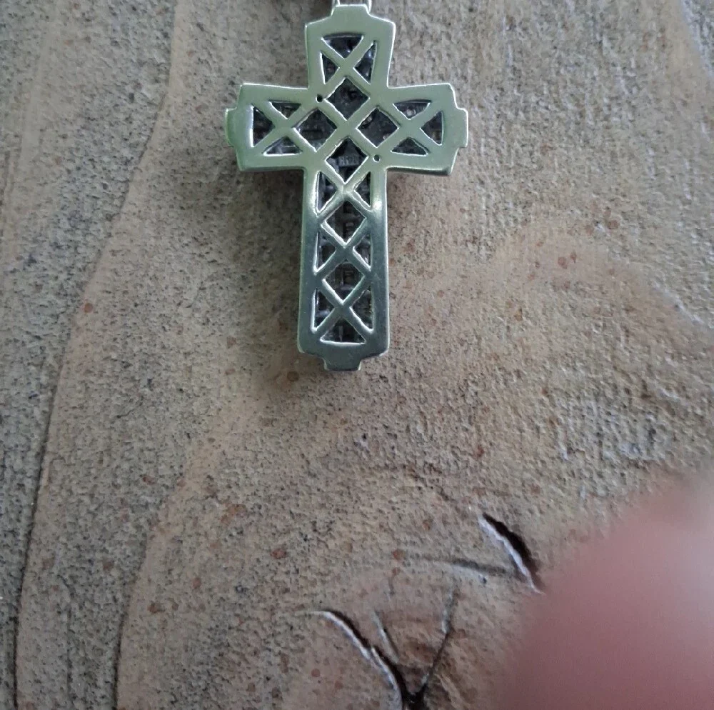 Silver 925 Cross Pendant Necklace - Polished Silver Tone